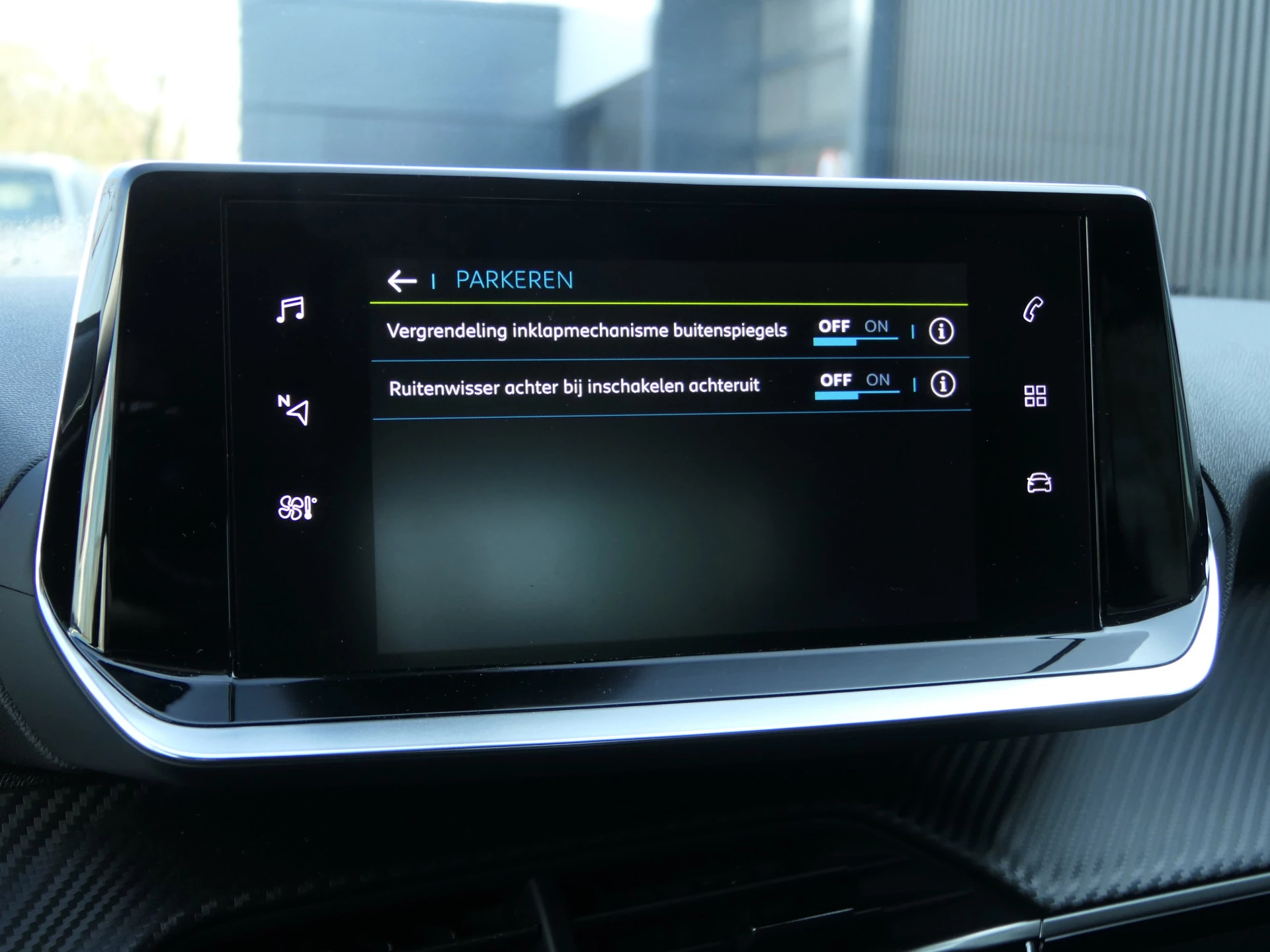 Hoofdafbeelding Peugeot e-208