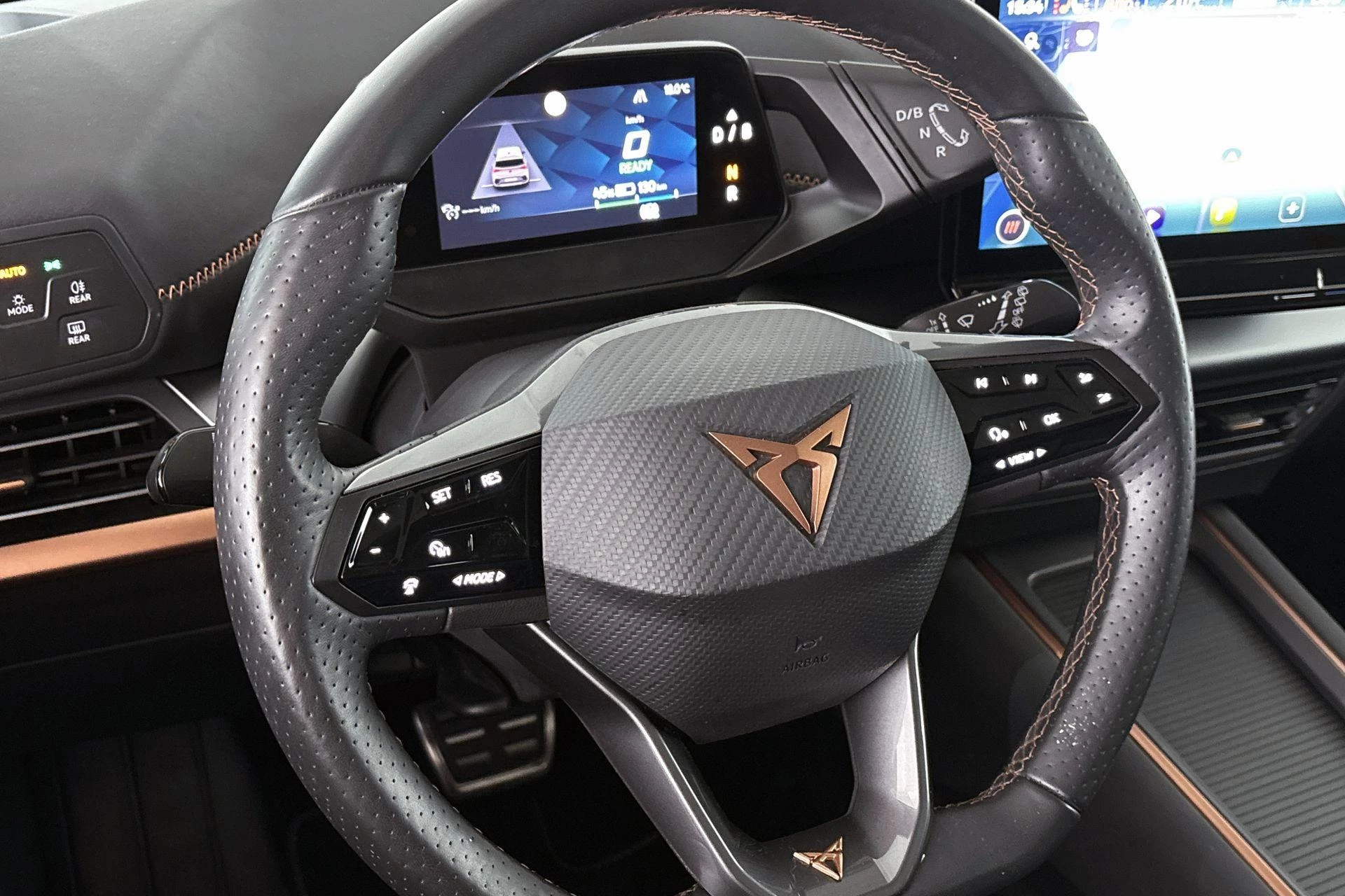 Hoofdafbeelding CUPRA Born