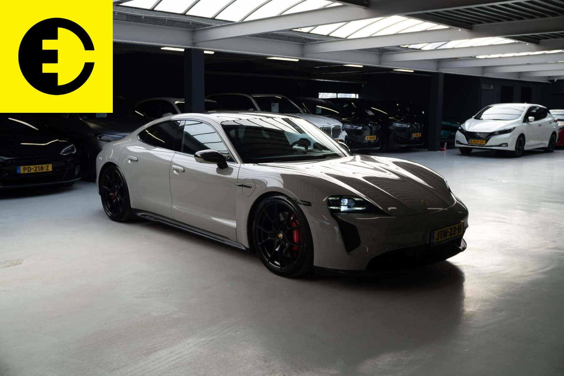 Hoofdafbeelding Porsche Taycan