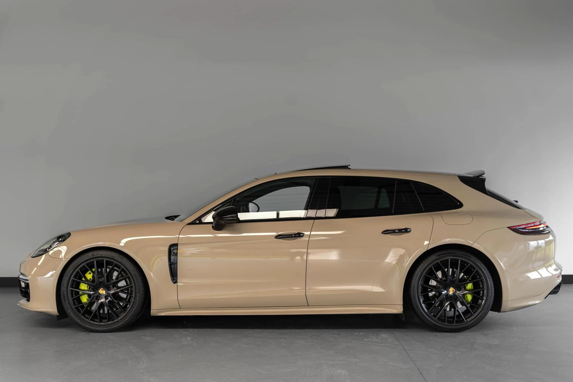 Hoofdafbeelding Porsche Panamera