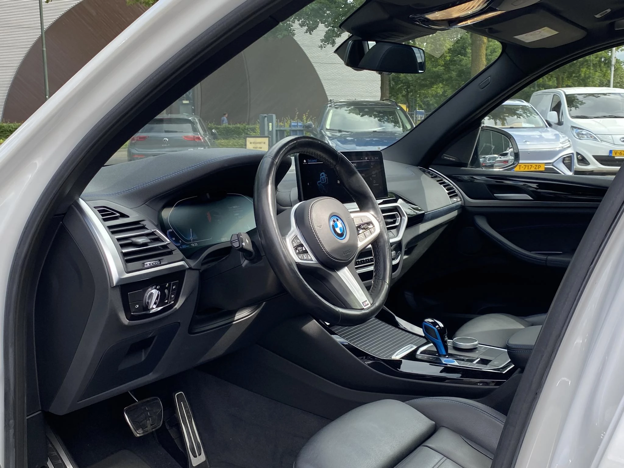 Hoofdafbeelding BMW iX3