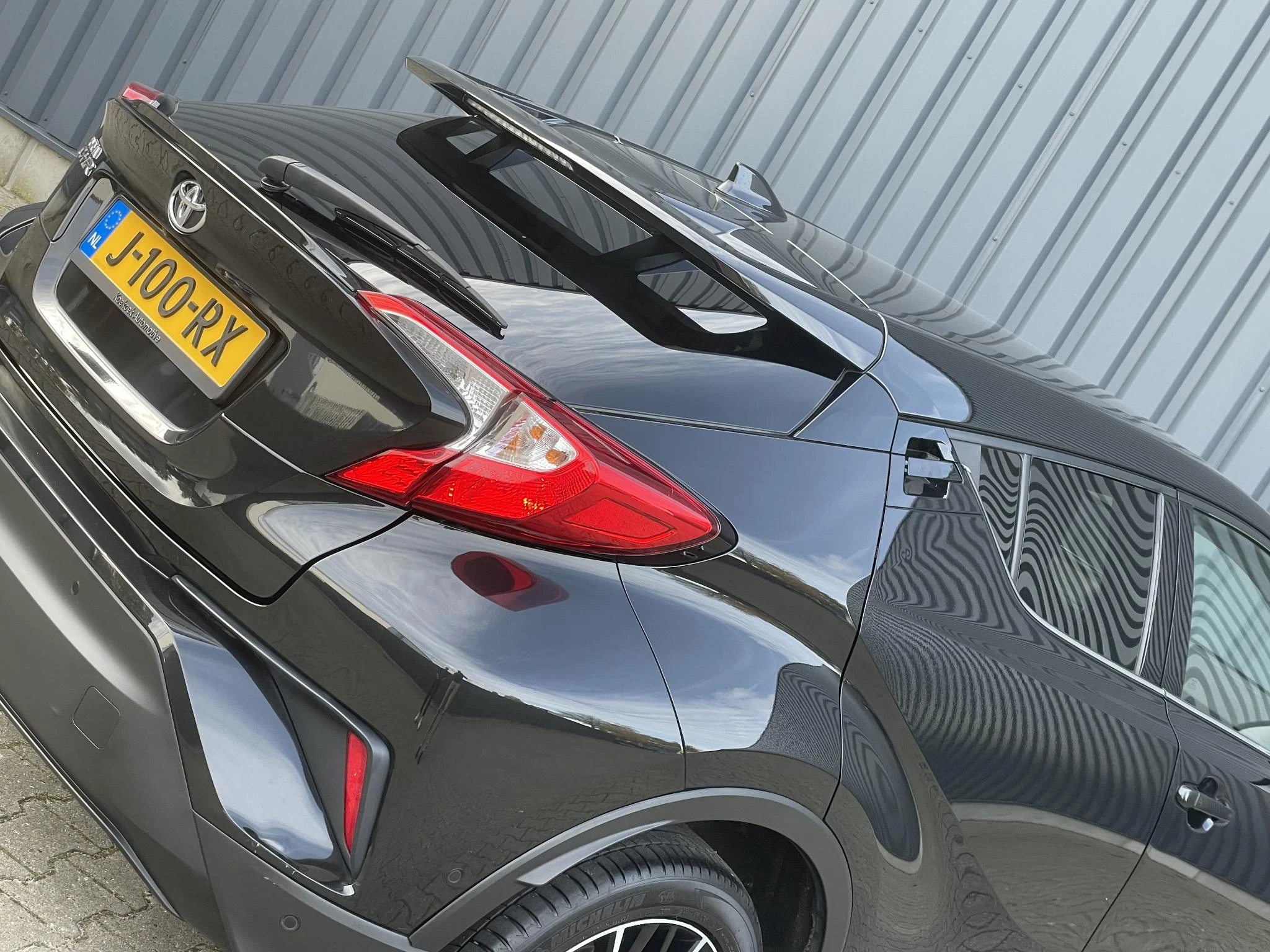 Hoofdafbeelding Toyota C-HR