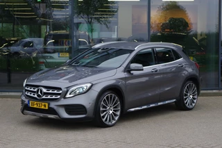 Hoofdafbeelding Mercedes-Benz GLA Mercedes-Benz GLA 180 AMG Line 123 PK Automaat BNS Solution, Sportstoelen, Camera, LED Koplampen