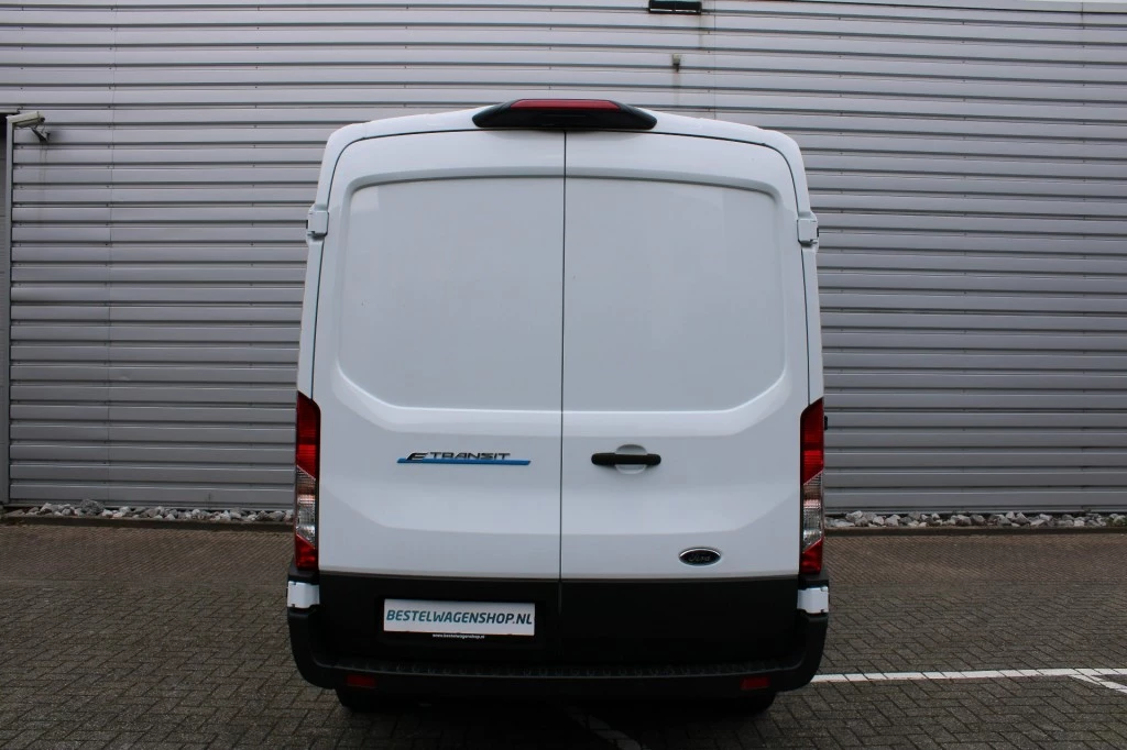 Hoofdafbeelding Ford E-Transit
