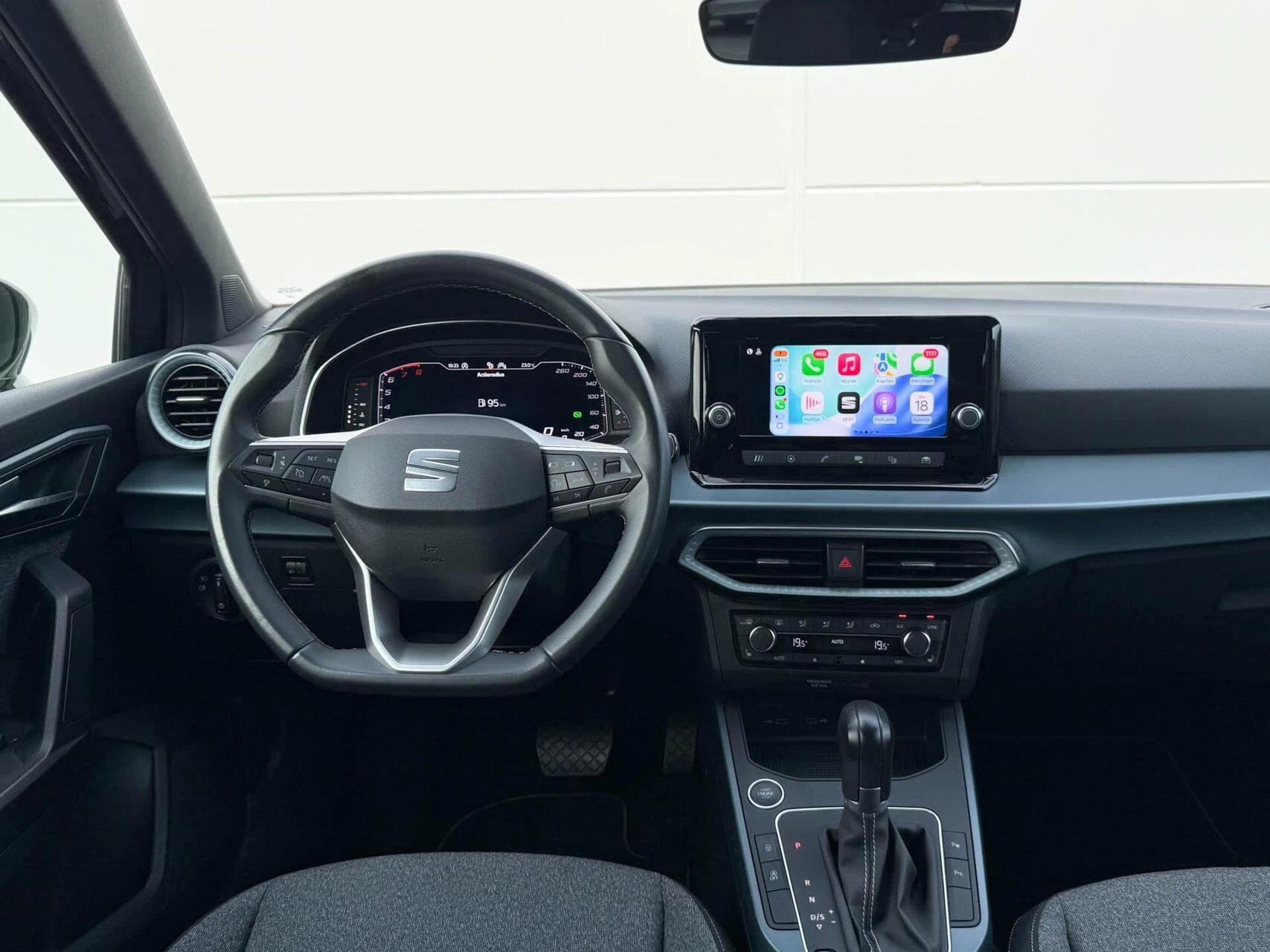 Hoofdafbeelding SEAT Arona