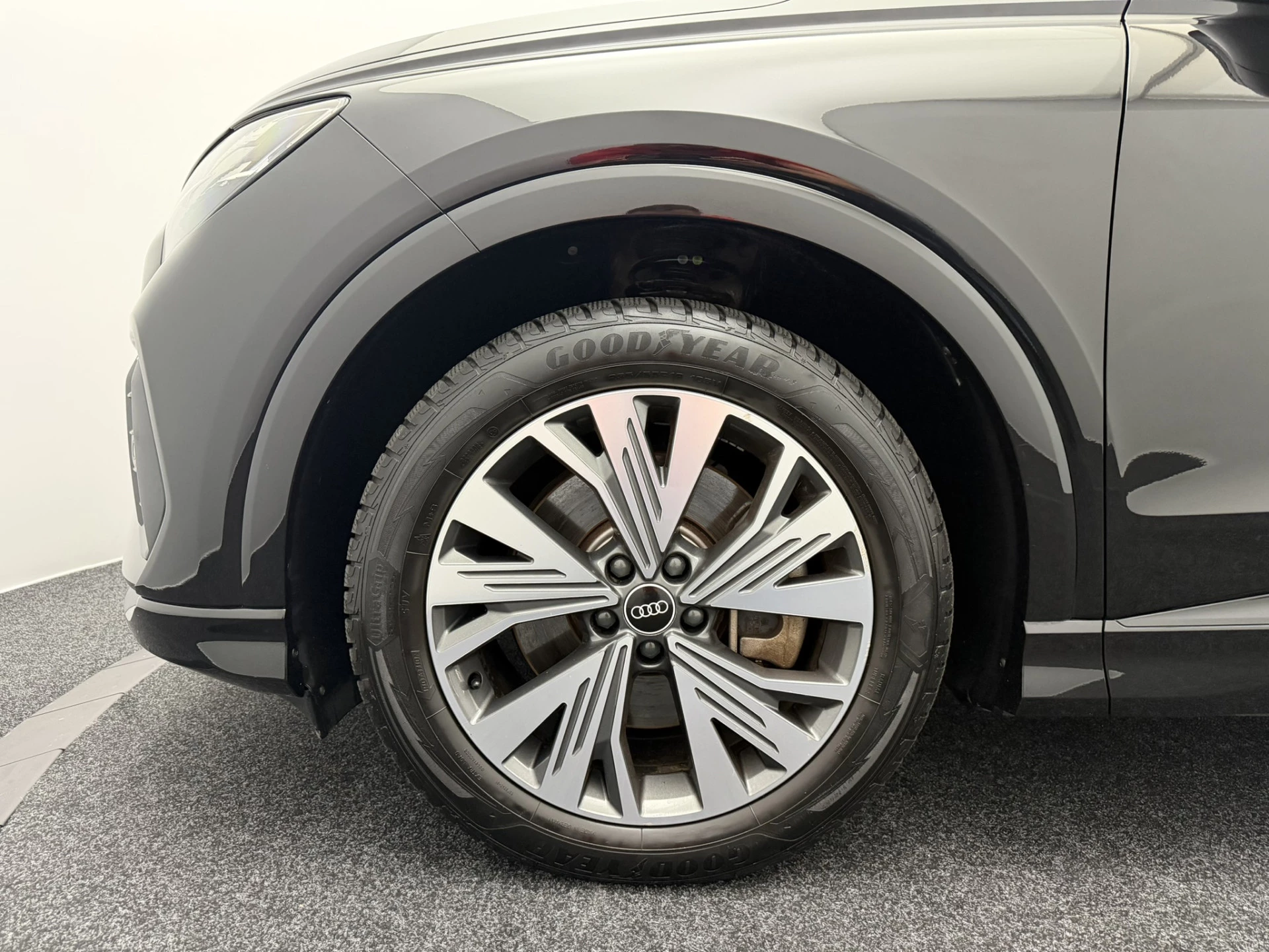 Hoofdafbeelding Audi Q4 e-tron