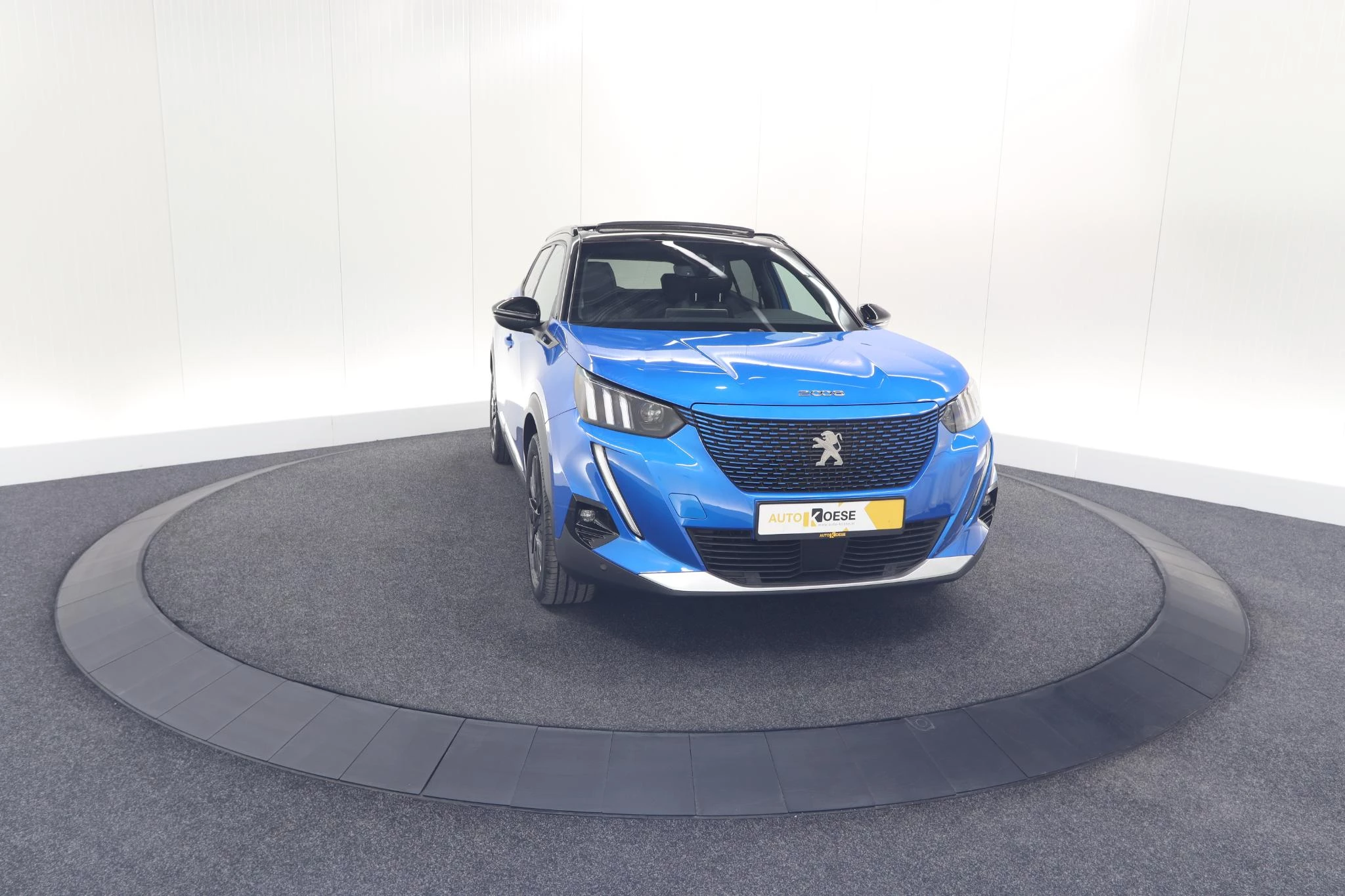 Hoofdafbeelding Peugeot e-2008