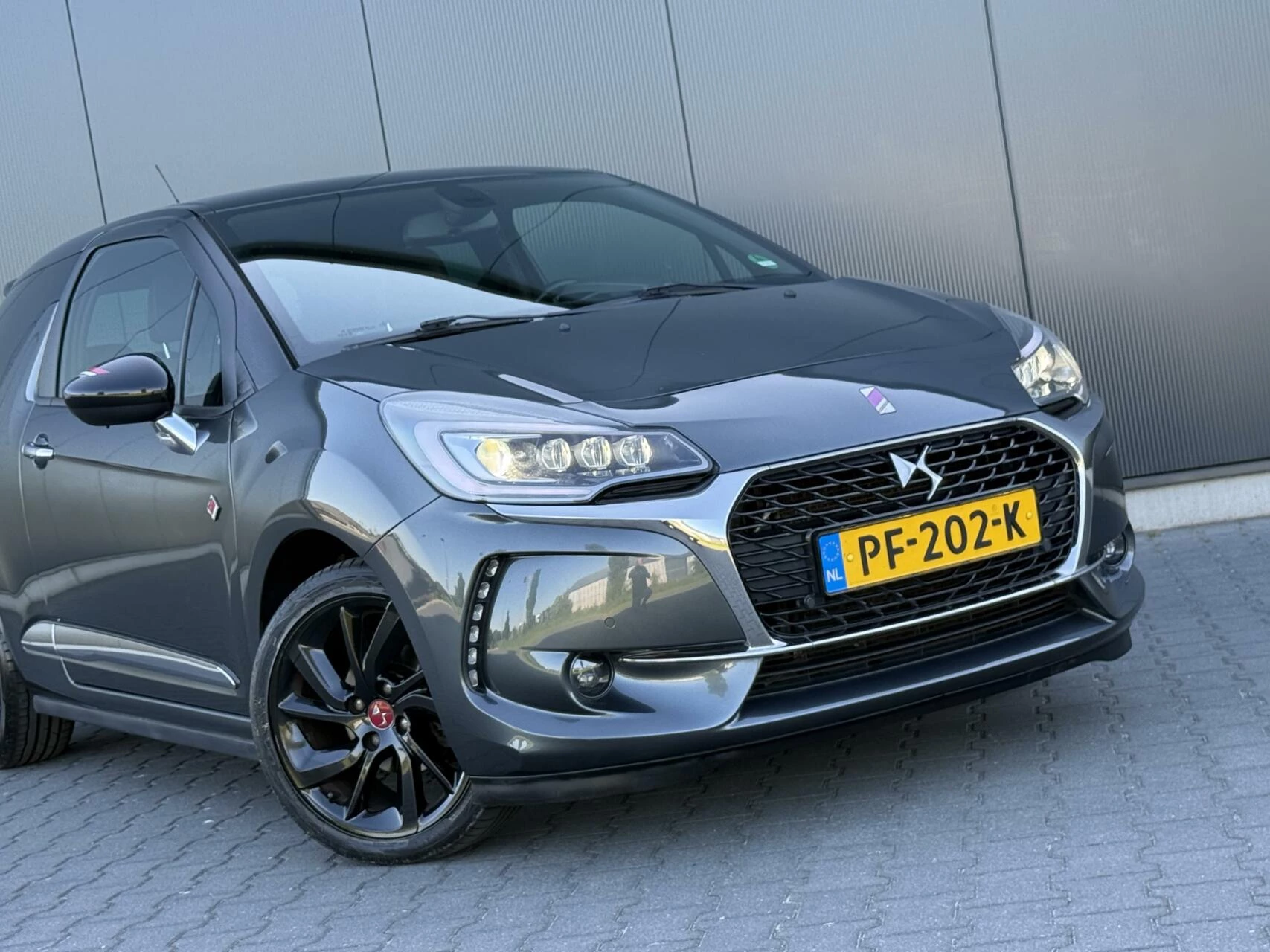 Hoofdafbeelding DS DS 3