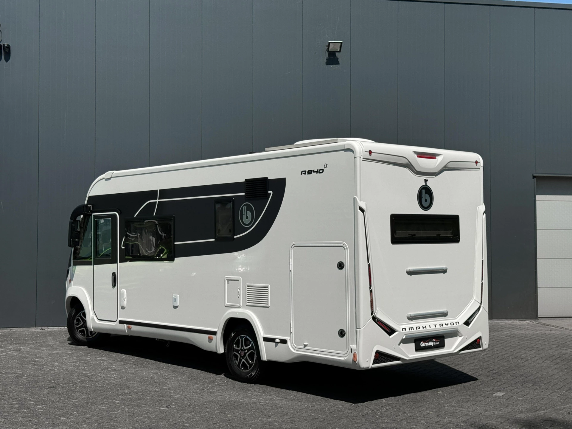 Hoofdafbeelding Benimar Amphitryon