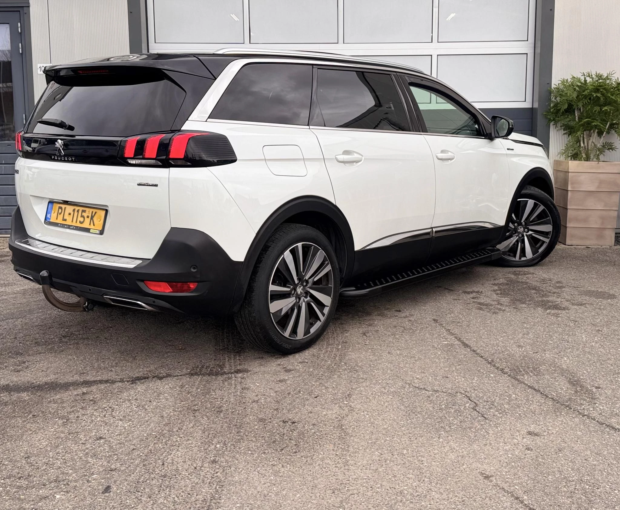 Hoofdafbeelding Peugeot 5008