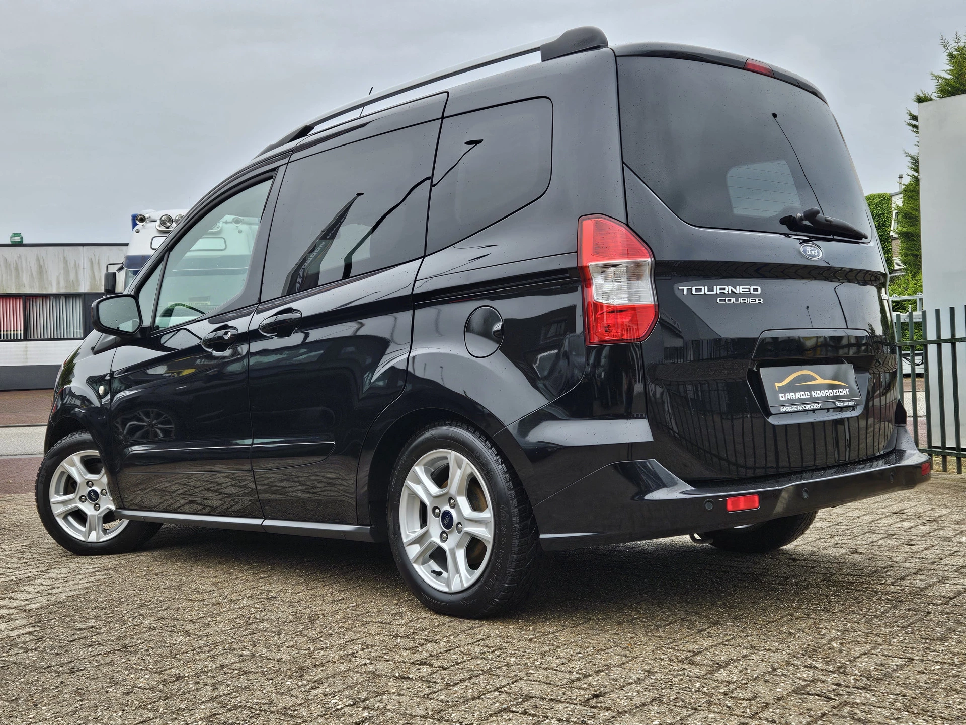 Hoofdafbeelding Ford Tourneo Courier
