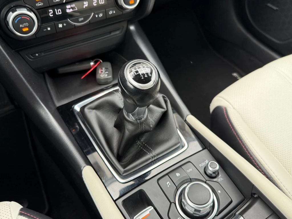 Hoofdafbeelding Mazda 3