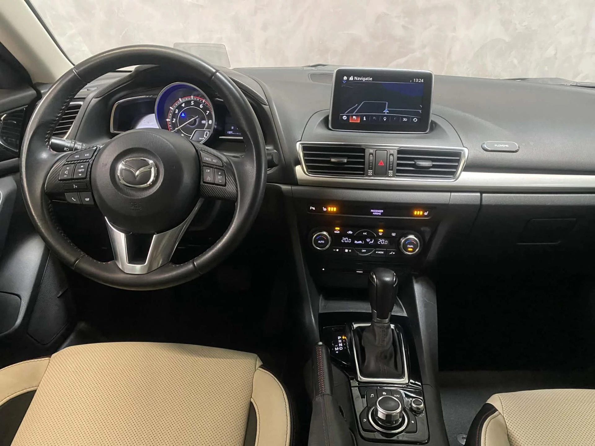 Hoofdafbeelding Mazda 3