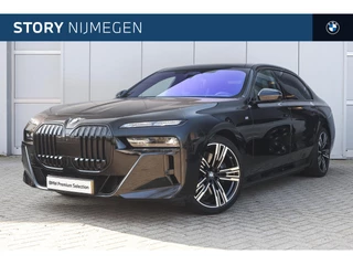 BMW i7 eDrive50 High Executive M Sport / Panoramadak Sky Lounge / Executive Lounge Seating / Bowers & Wilkins / Parking Assistant Professional / Massagefunctie