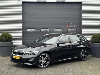 BMW 3-serie Touring 320i High Executive M-Sport | Camera | Navigatie | DAB | 19 Inch Lichtmetalen Velgen | Lederen Bekleding |