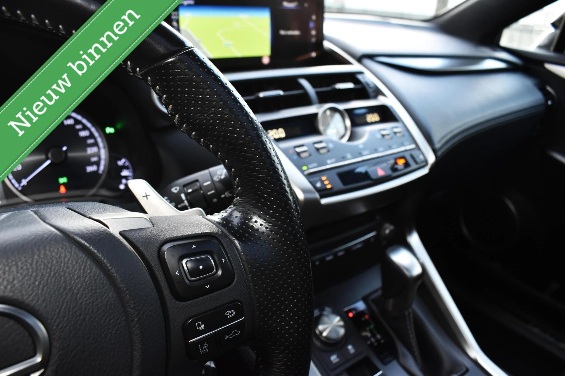 Hoofdafbeelding Lexus NX