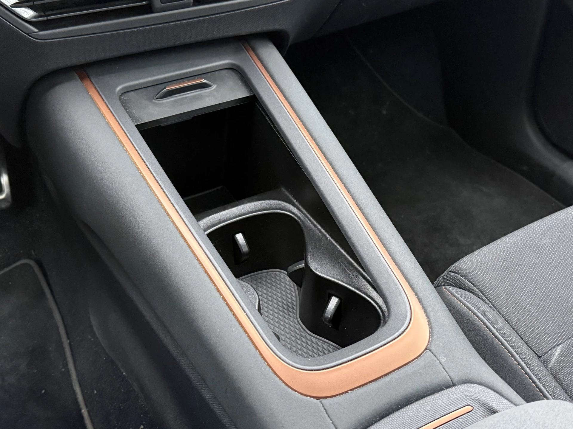 Hoofdafbeelding CUPRA Born