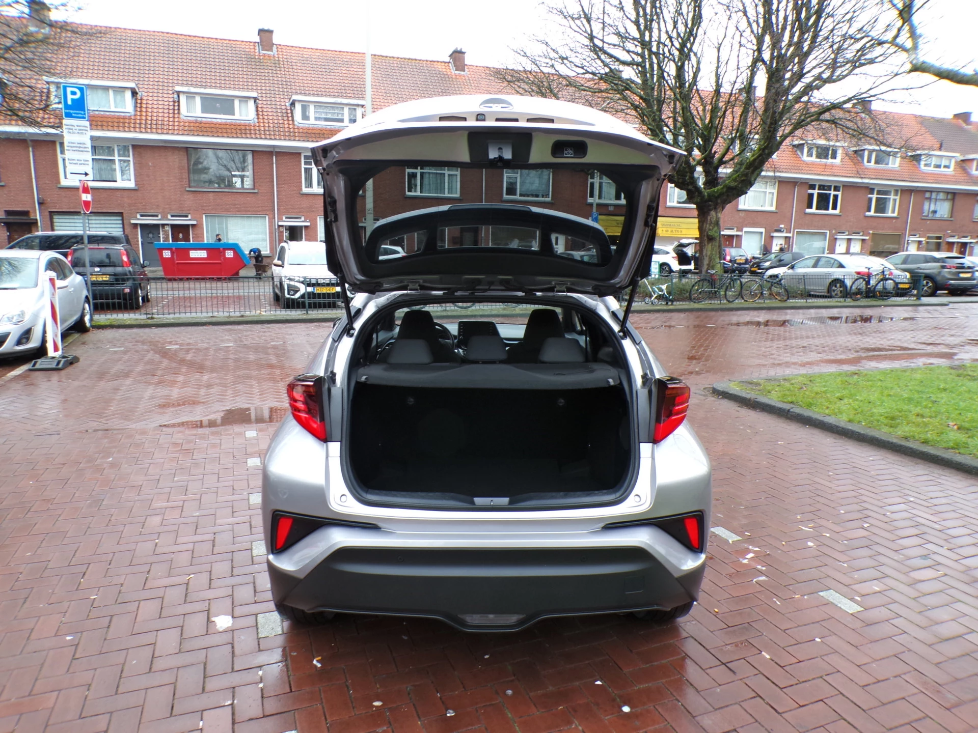 Hoofdafbeelding Toyota C-HR