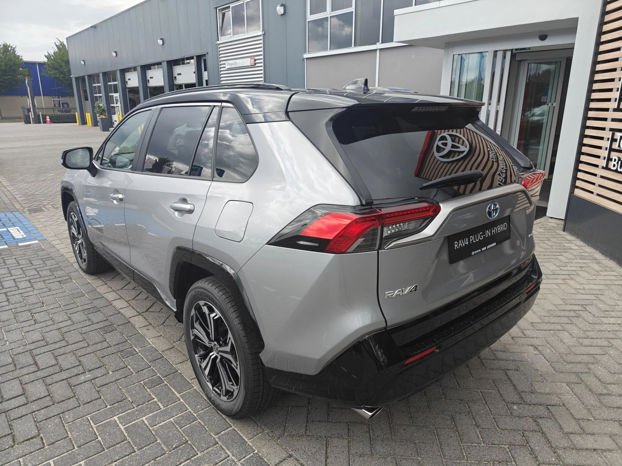 Hoofdafbeelding Toyota RAV4