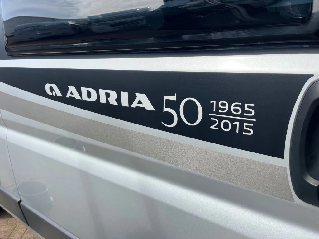 Hoofdafbeelding Adria Twin 600spt 50 Years Edition