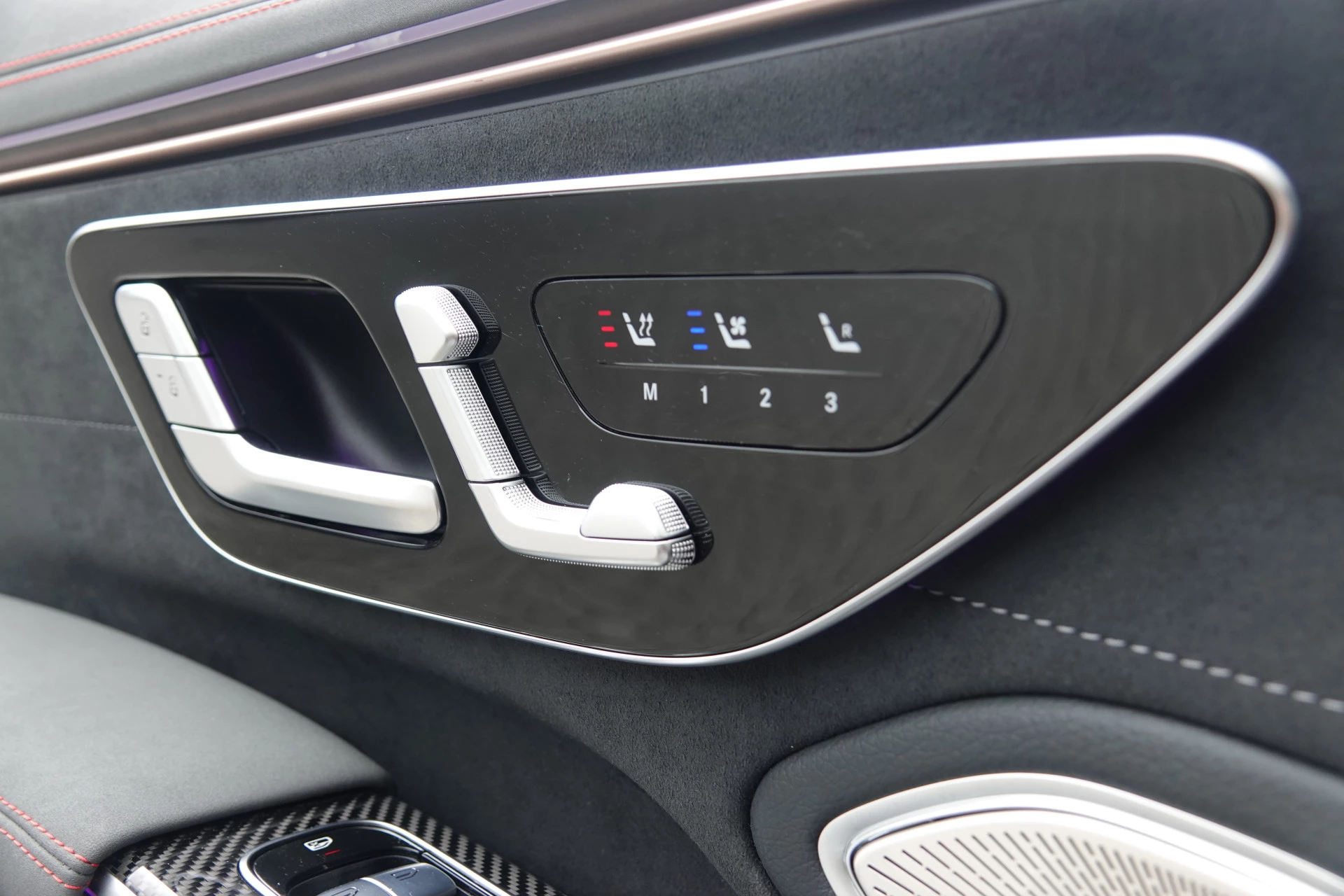 Hoofdafbeelding Mercedes-Benz EQS