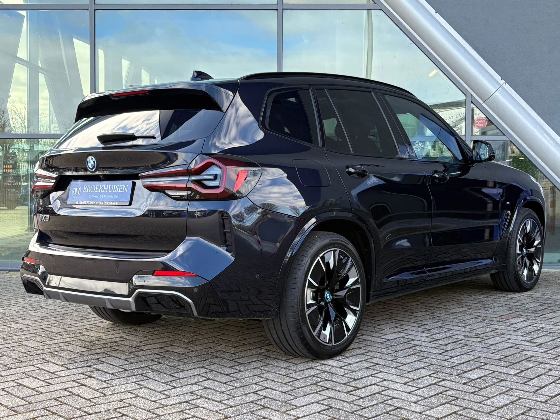 Hoofdafbeelding BMW iX3