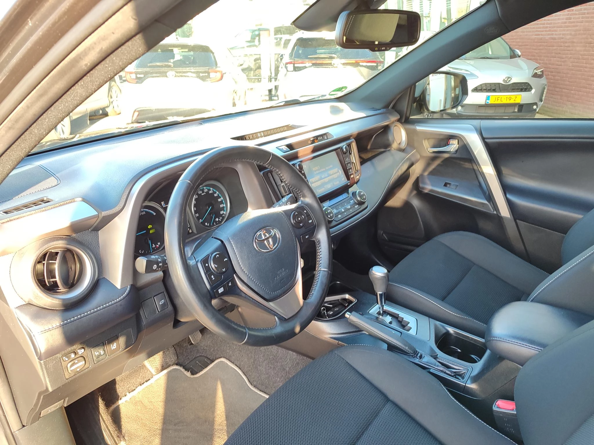 Hoofdafbeelding Toyota RAV4