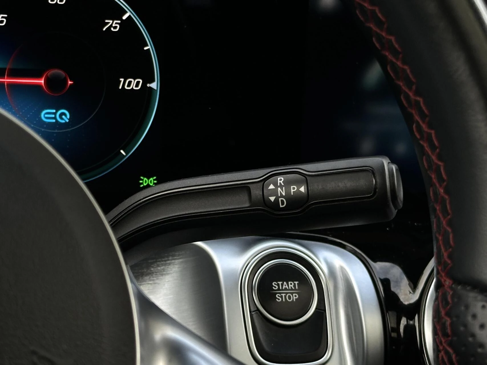 Hoofdafbeelding Mercedes-Benz EQB