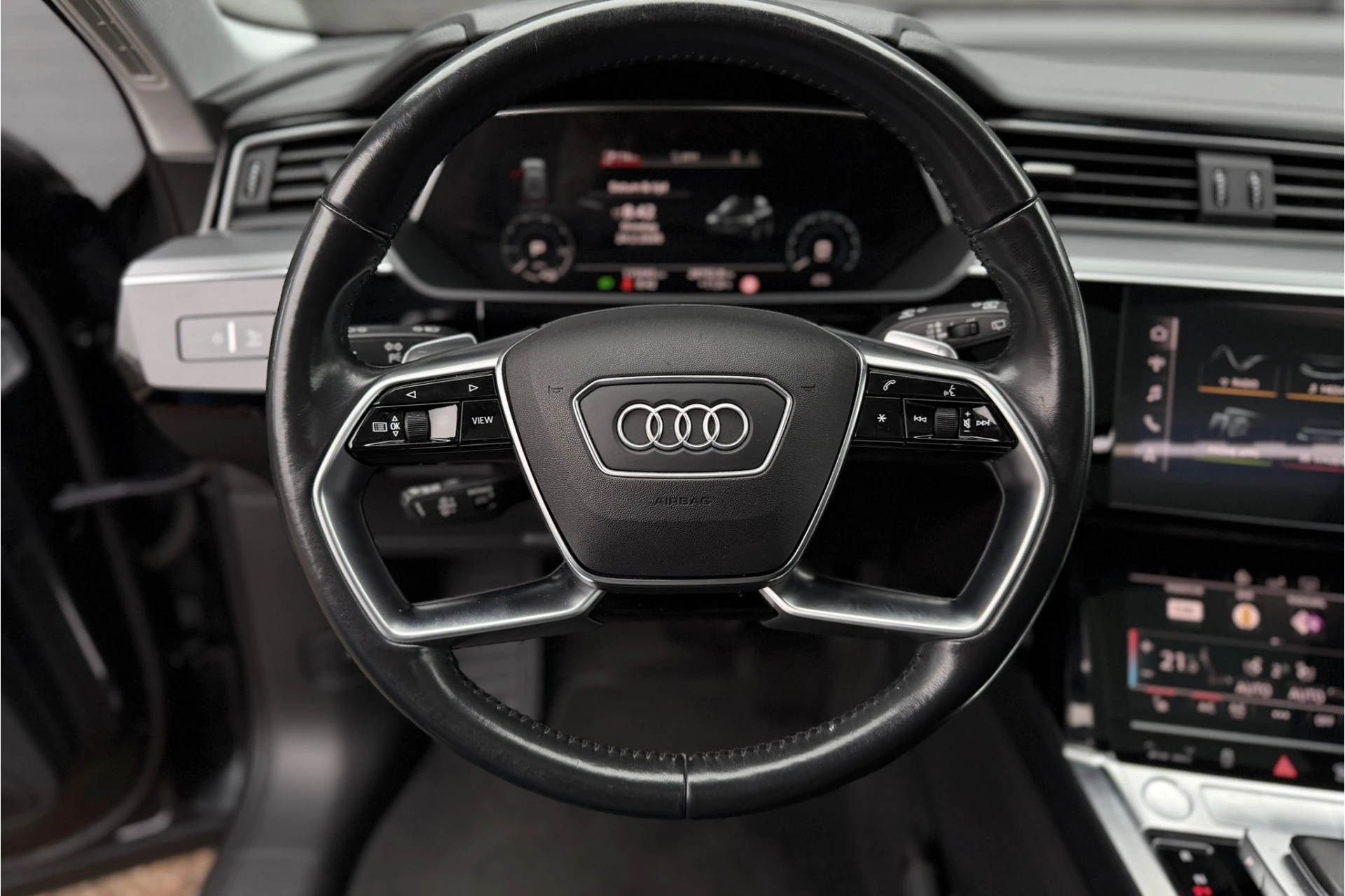 Hoofdafbeelding Audi e-tron