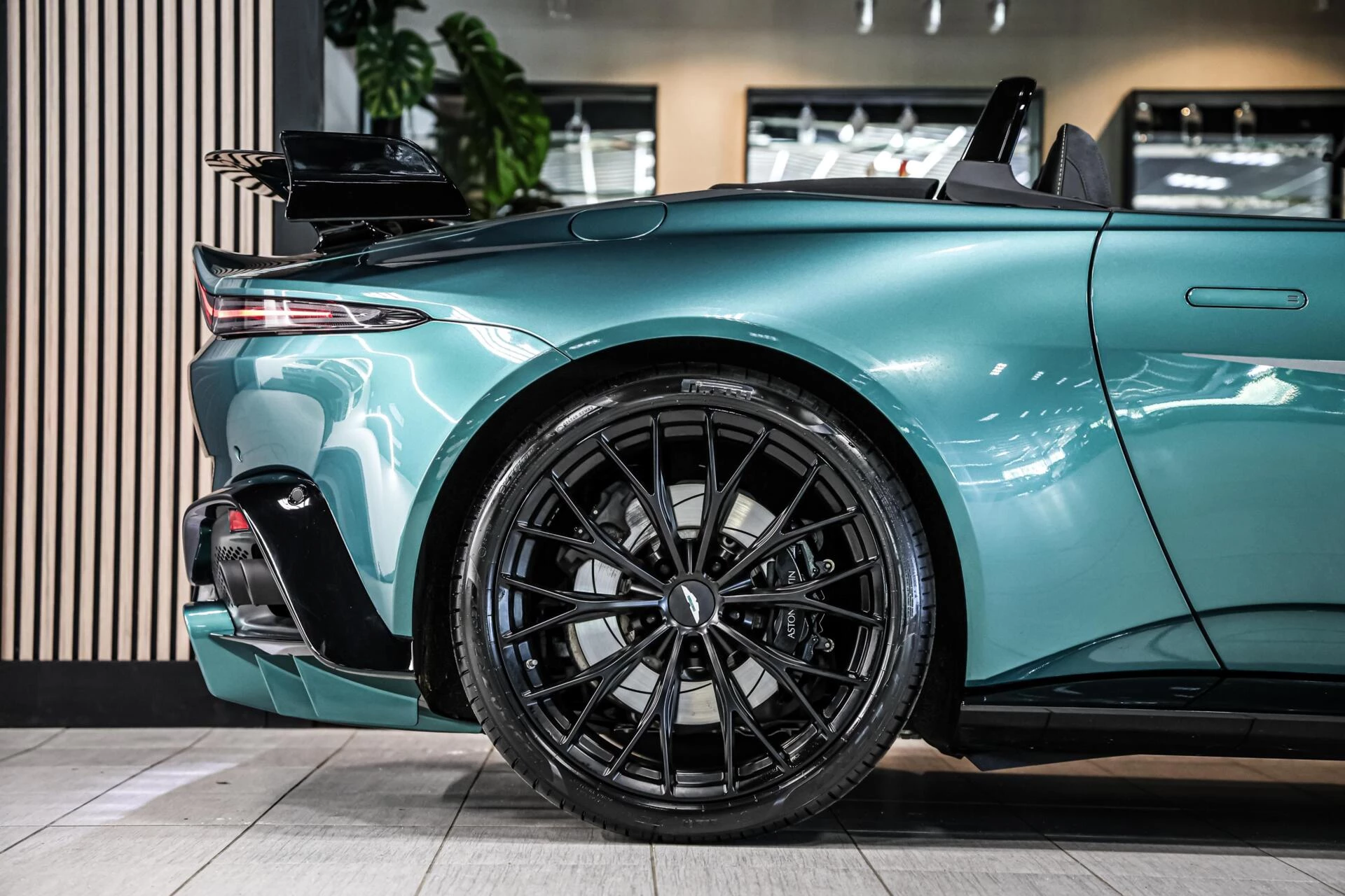 Hoofdafbeelding Aston Martin V8 Vantage