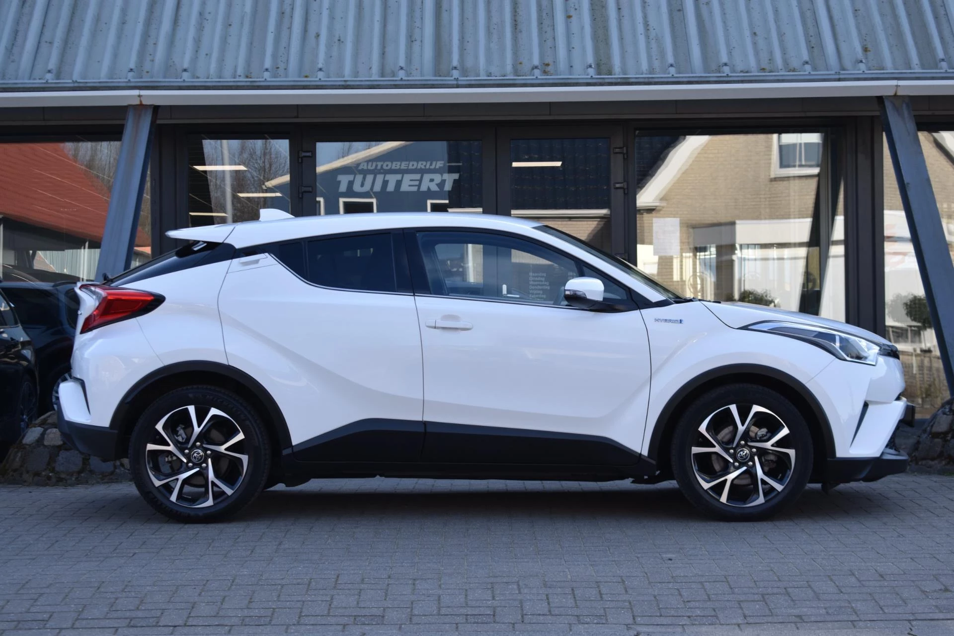 Hoofdafbeelding Toyota C-HR