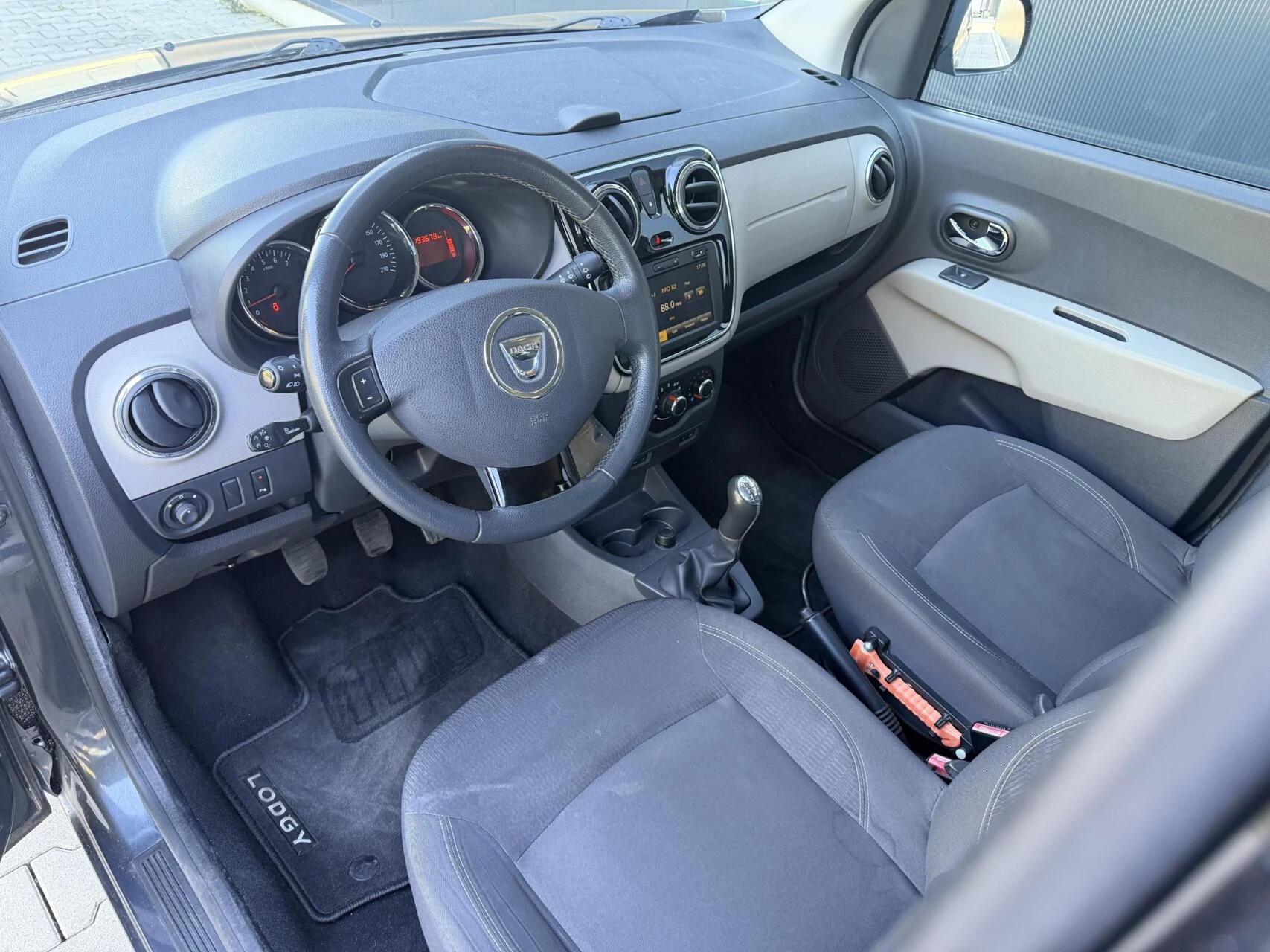 Hoofdafbeelding Dacia Lodgy