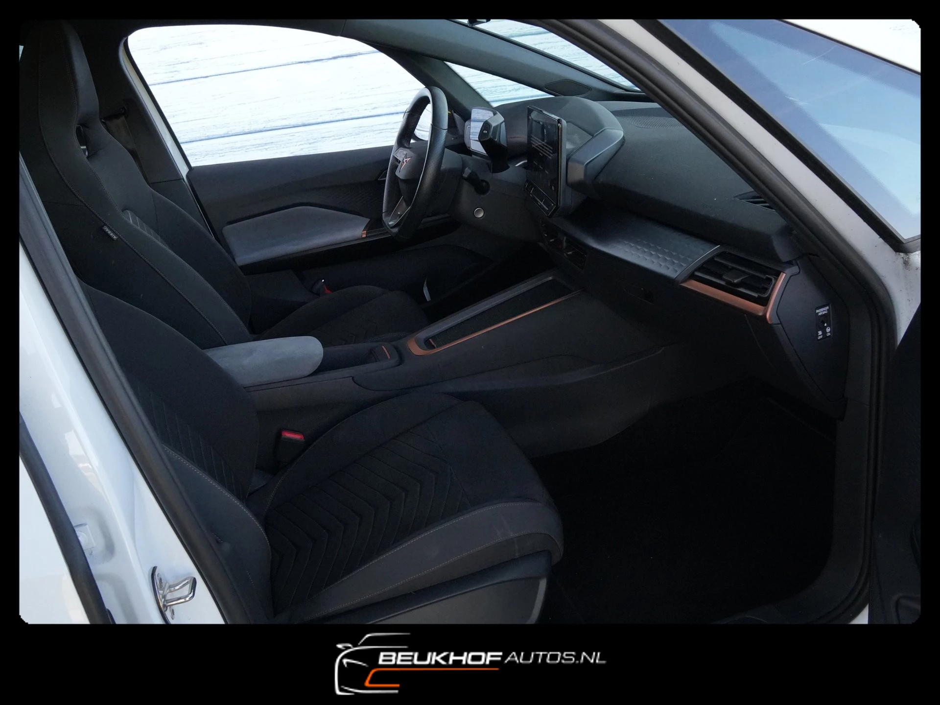 Hoofdafbeelding CUPRA Born