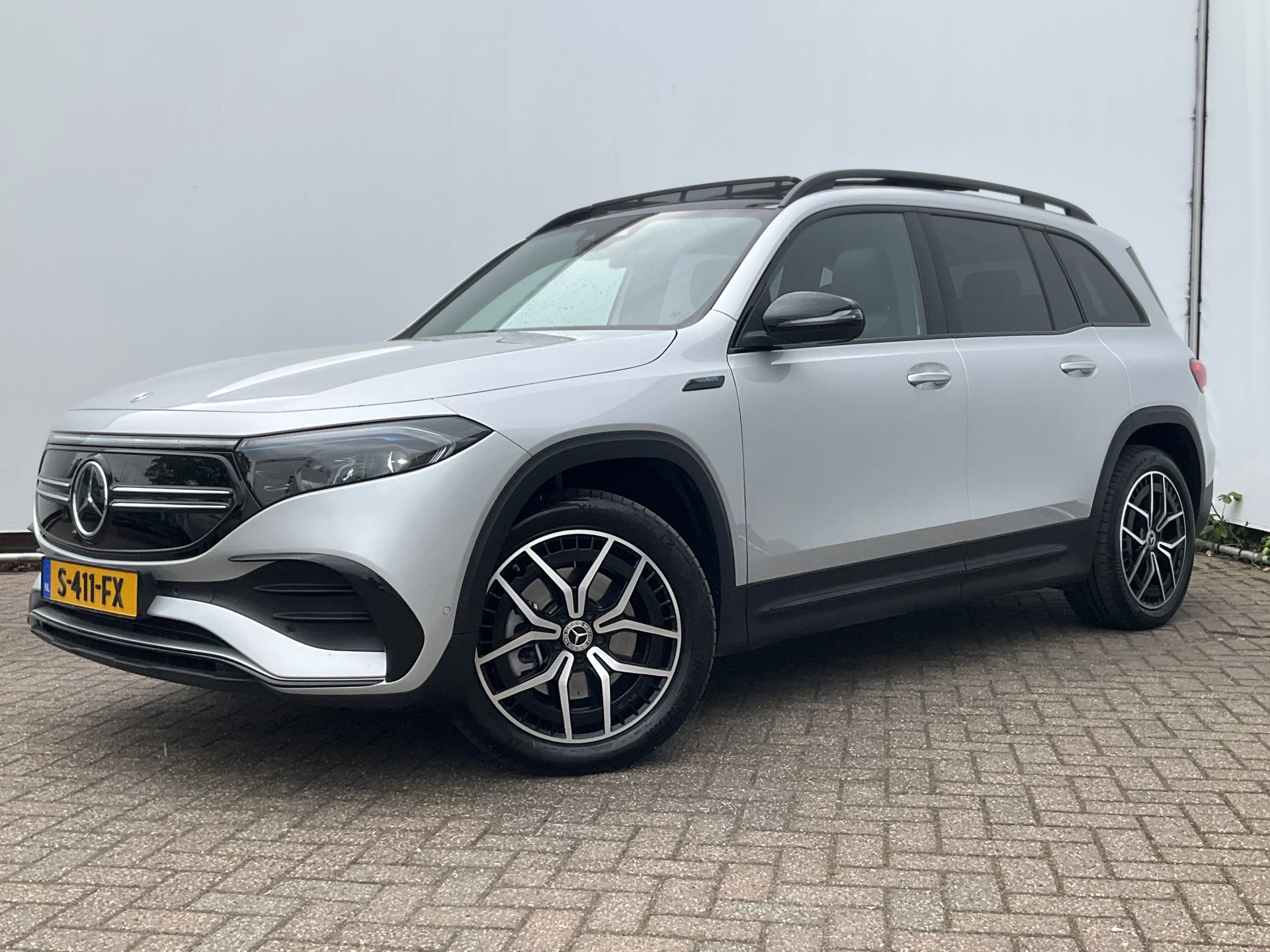 Hoofdafbeelding Mercedes-Benz EQB
