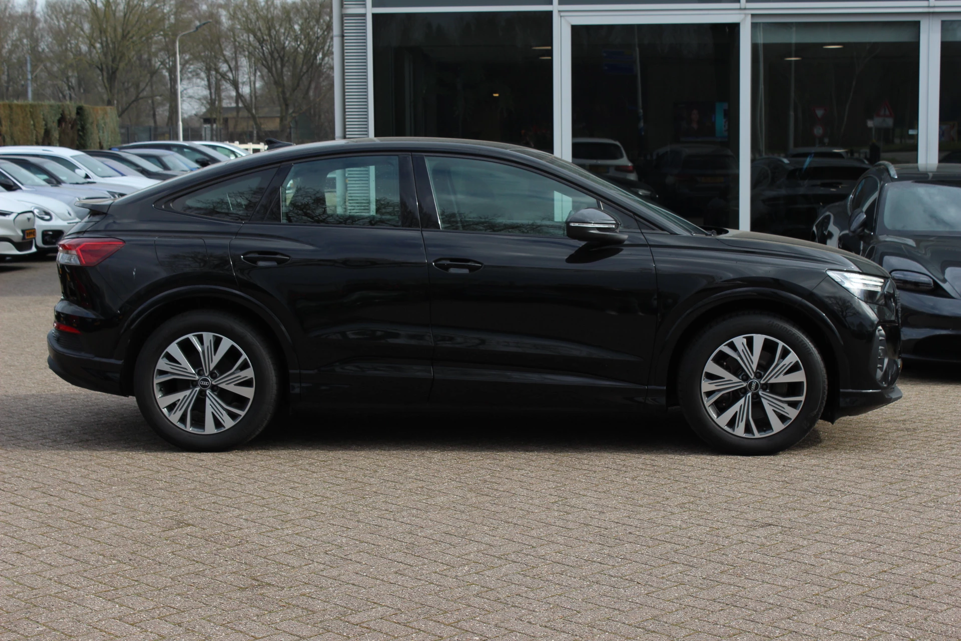 Hoofdafbeelding Audi Q4 Sportback e-tron
