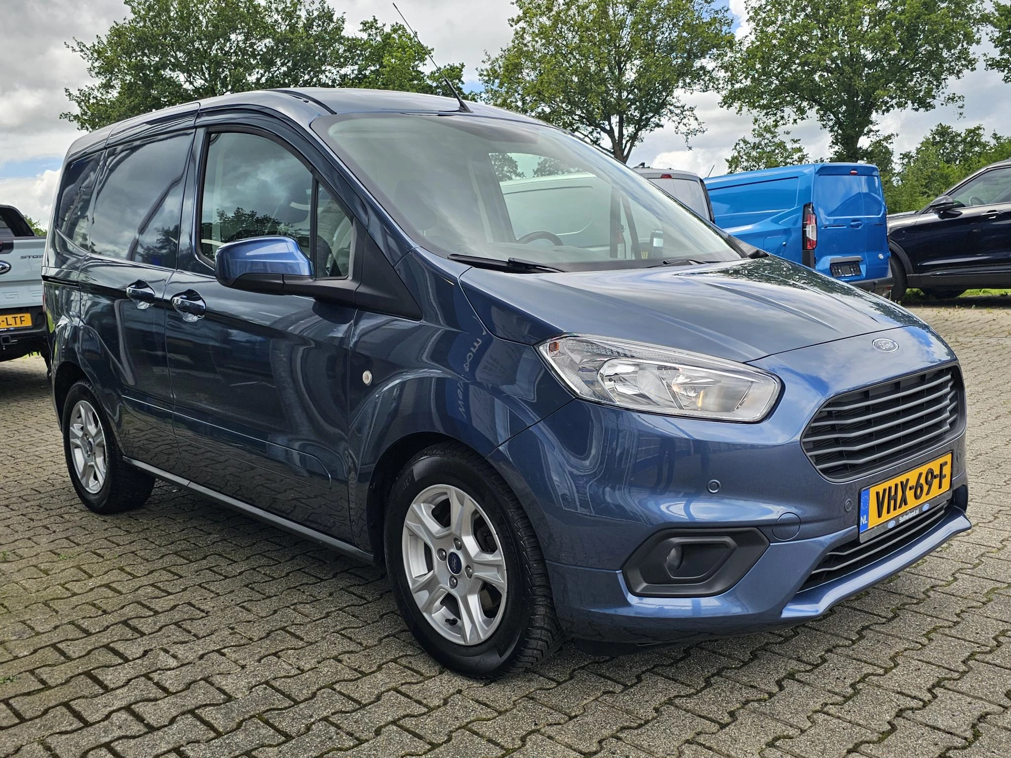 Hoofdafbeelding Ford Transit Courier