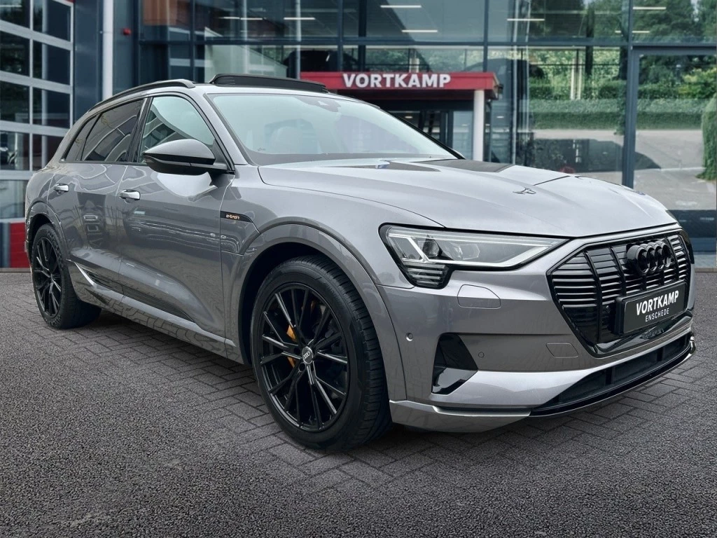 Hoofdafbeelding Audi e-tron