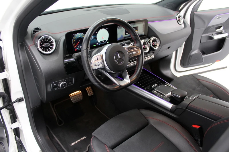 Hoofdafbeelding Mercedes-Benz EQA