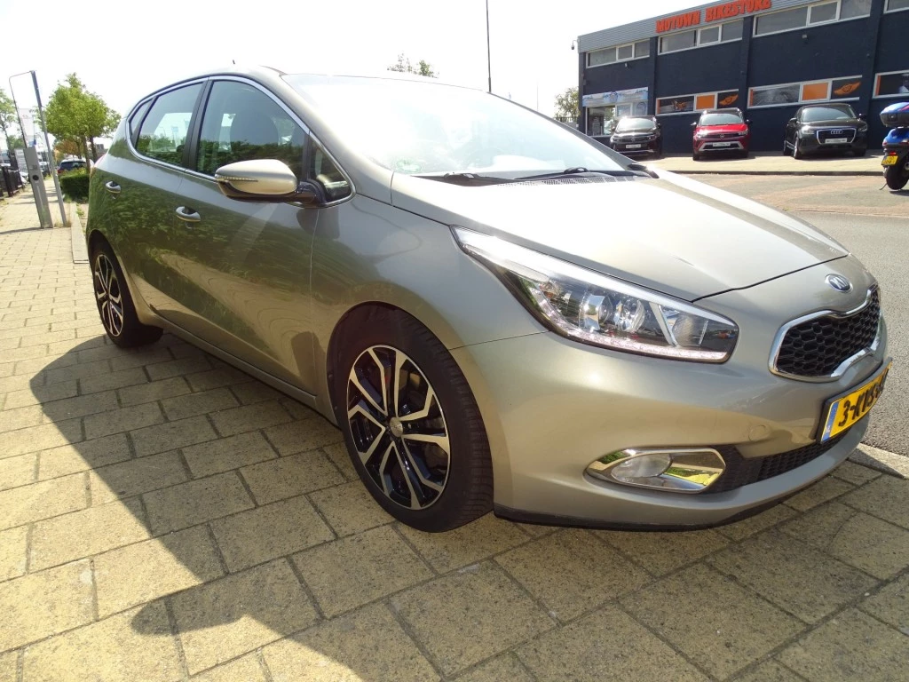 Hoofdafbeelding Kia Ceed
