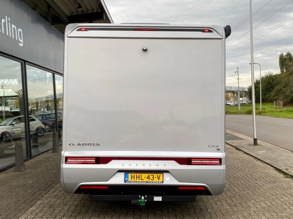 Hoofdafbeelding Adria Coral Supreme 670 Dc Queensbed E&p L