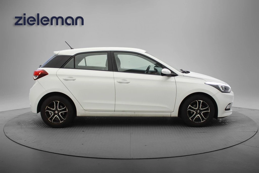 Hoofdafbeelding Hyundai i20