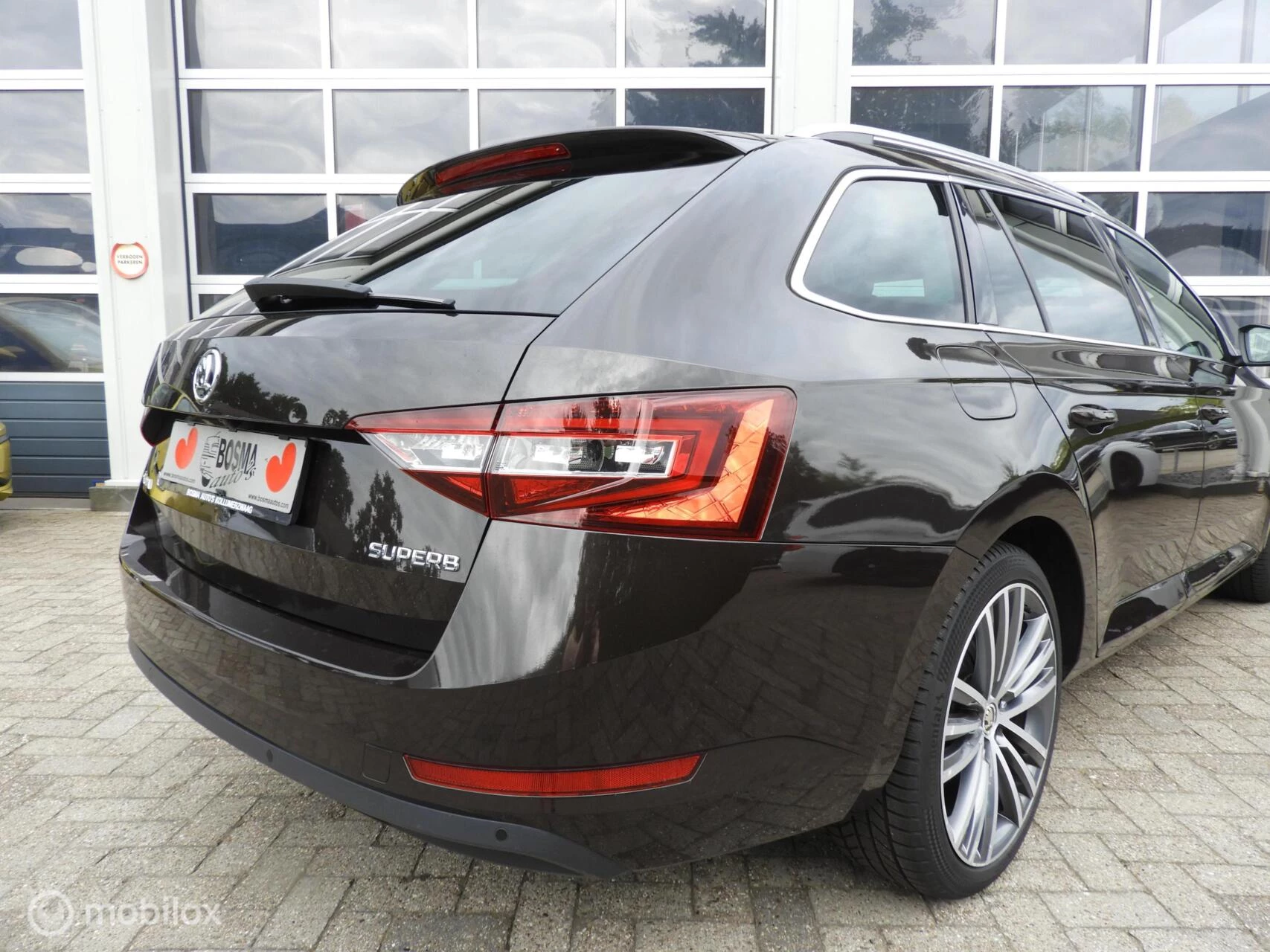 Hoofdafbeelding Škoda Superb
