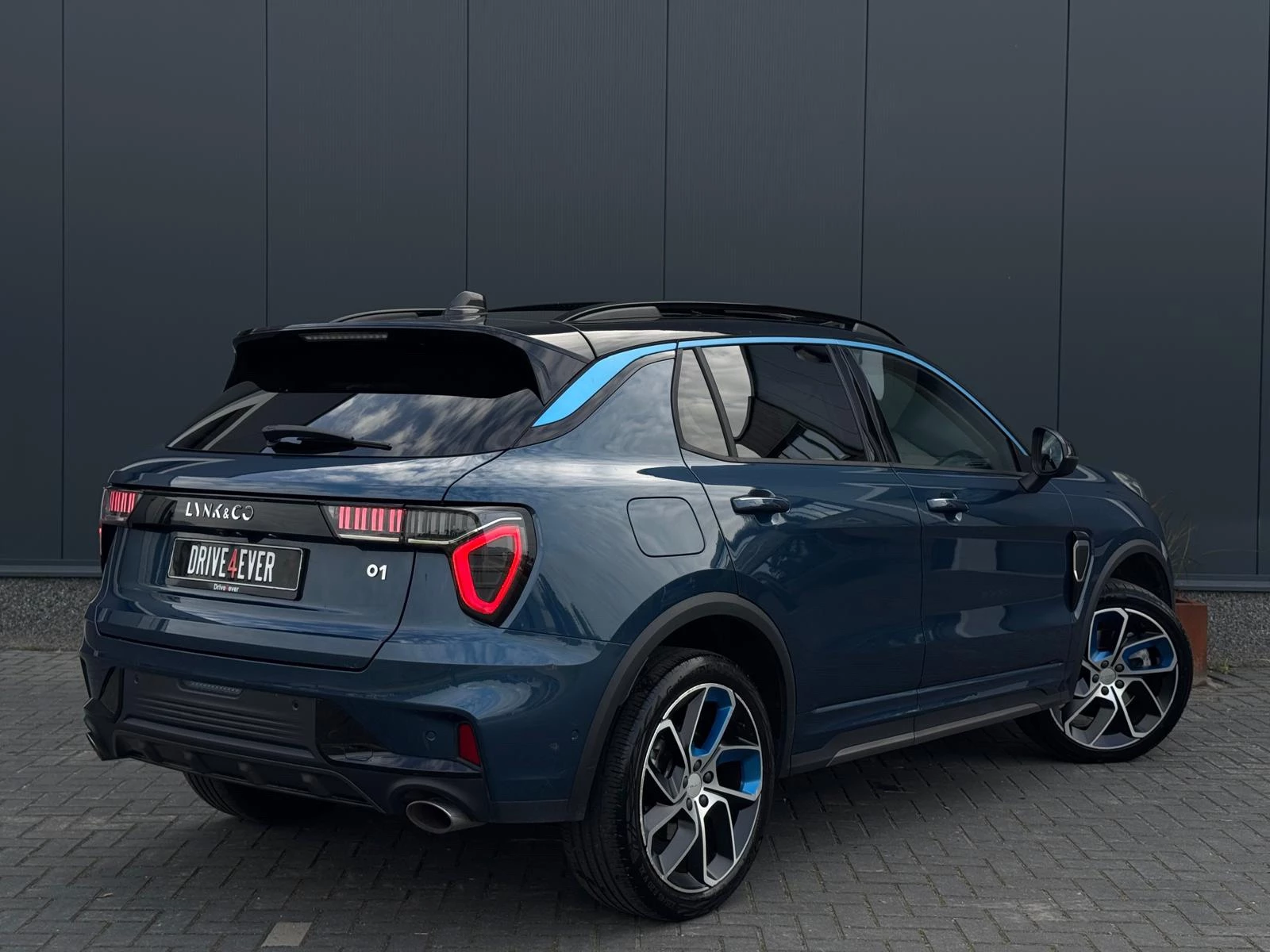 Hoofdafbeelding Lynk & Co 01