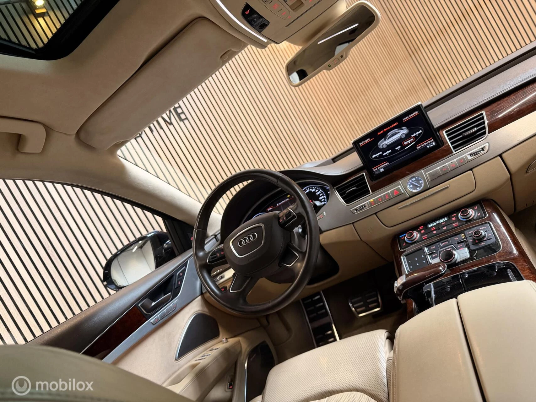 Hoofdafbeelding Audi A8