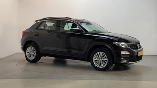 Volkswagen T-Roc 1.5 TSI 150pk DSG Style Navigatie Parkeersensoren DAB+ App-Connect