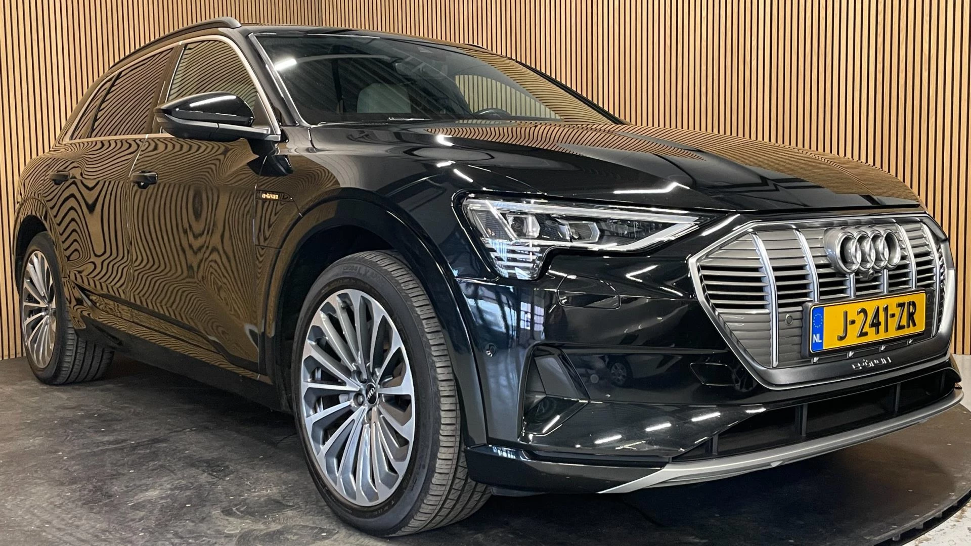 Hoofdafbeelding Audi e-tron