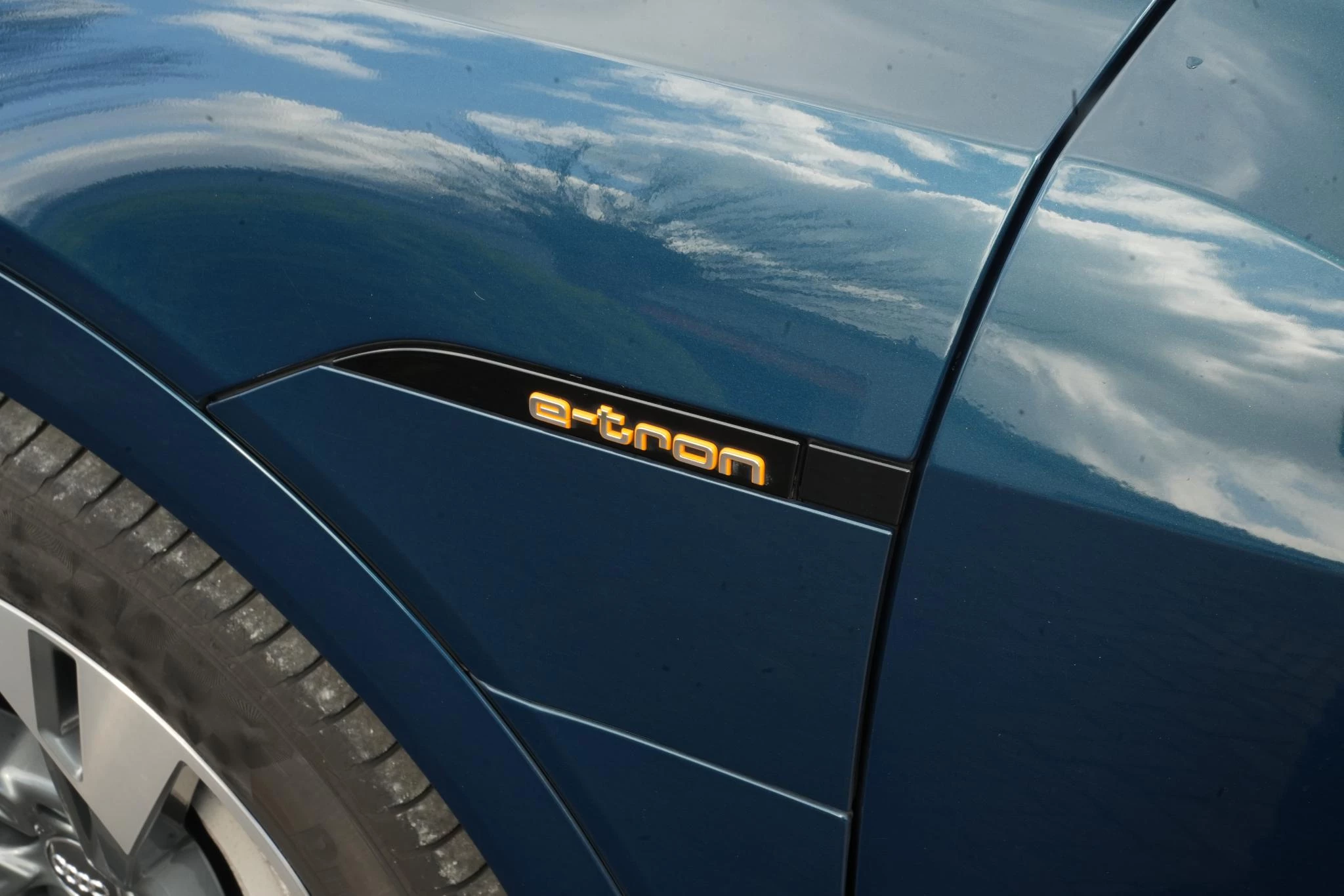 Hoofdafbeelding Audi e-tron