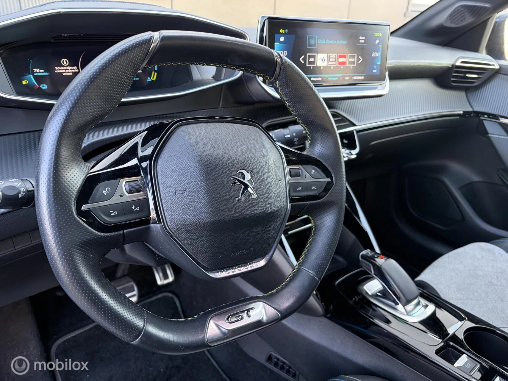 Hoofdafbeelding Peugeot e-208