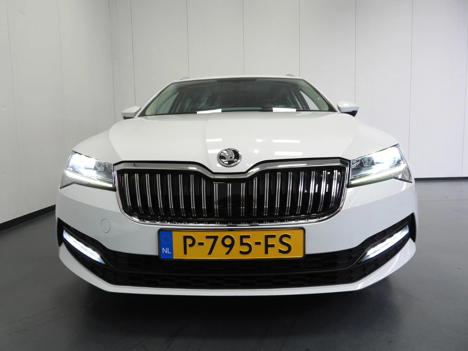 Hoofdafbeelding Škoda Superb