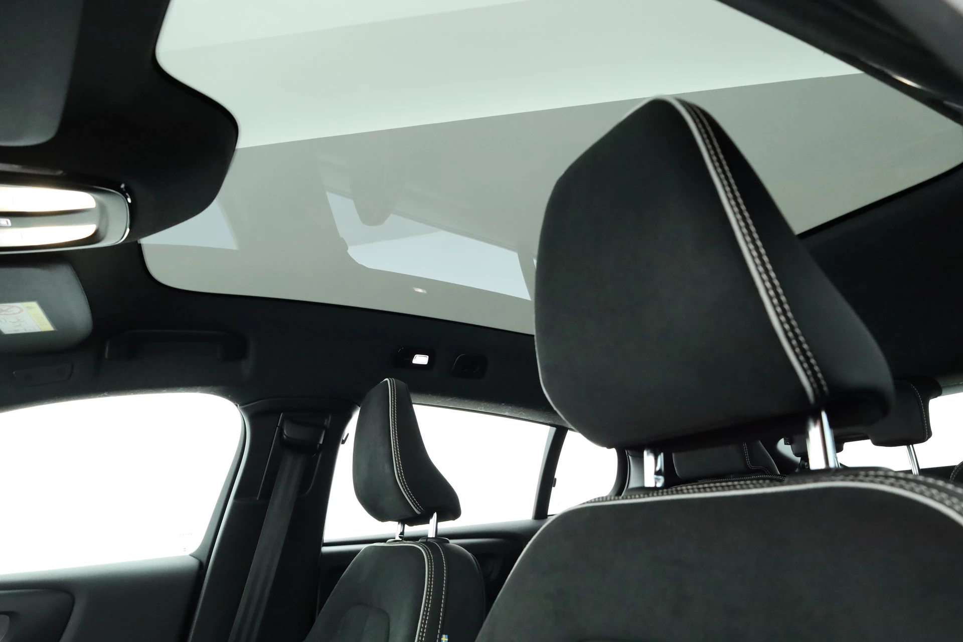 Hoofdafbeelding Volvo C40